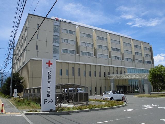 近くの安曇野赤十字病院まで1,040m(徒歩13分)
