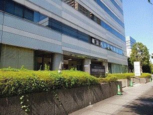 近くの歯科・内科まで97m（徒歩2分）