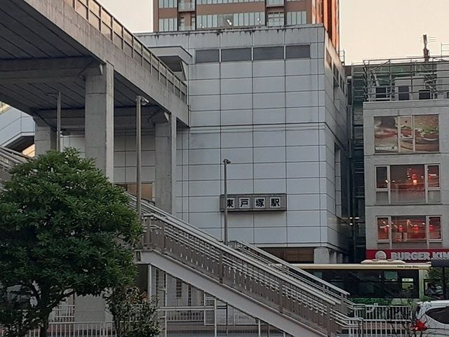 近くの東戸塚駅まで350m（徒歩5分）