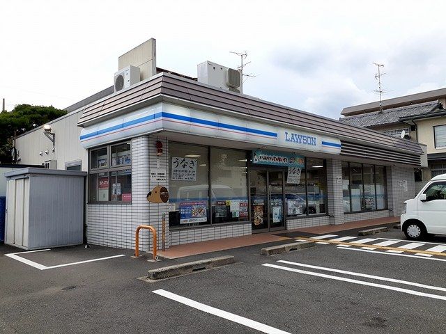 近くのローソン 上賀茂榊田町店まで400m(徒歩5分)
