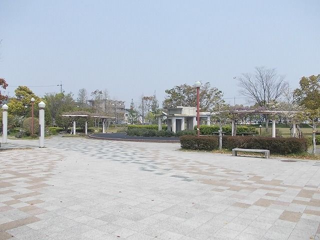 近くの豊田香りの公園まで1,500m（徒歩19分）