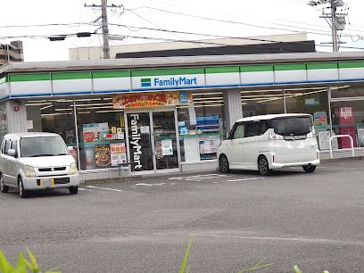 近くのファミリーマート 名張希央台店まで550m(徒歩7分)