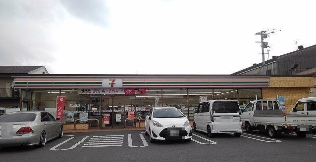 近くのセブンイレブンまで200m（徒歩3分）