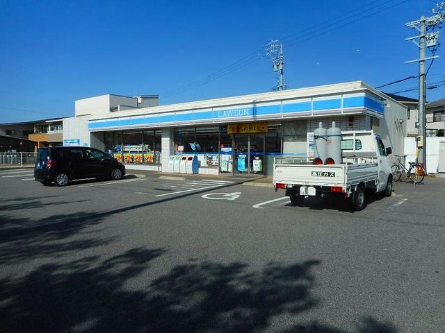 近くのコンビニまで1,700m（徒歩22分）