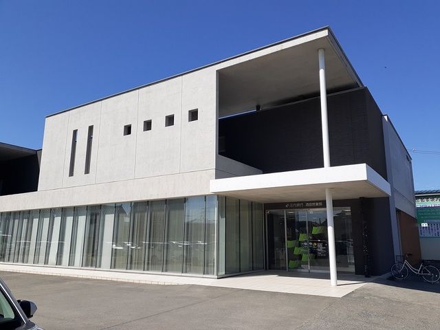 近くの銀行まで350m（徒歩5分）