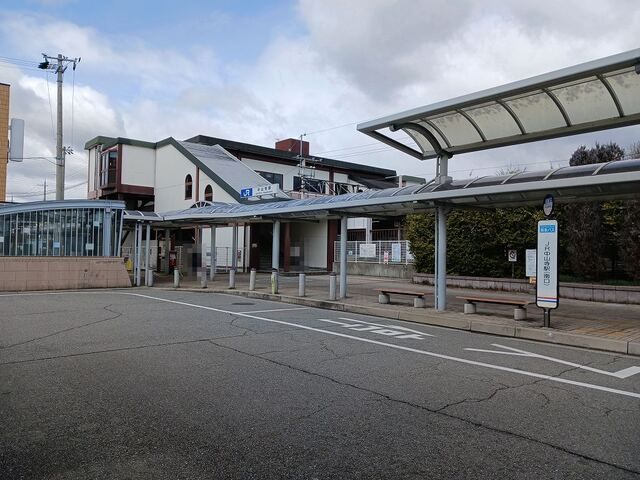近くの駅まで850m（徒歩11分）
