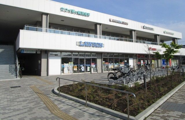 近くのローソンまで650m（徒歩9分）