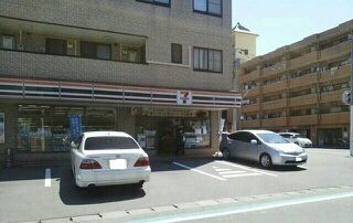 近くのセブンイレブン沼津駅前店まで900m（徒歩12分）