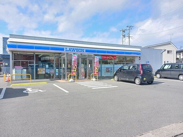 近くのローソン盛岡南青山町店まで600m(徒歩8分)