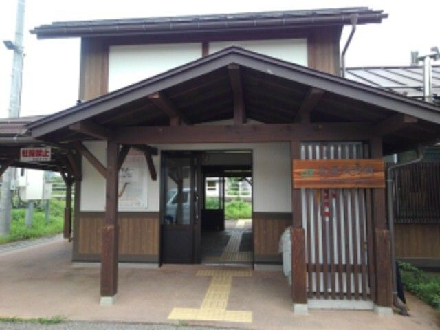 近くの駅まで110m（徒歩2分）