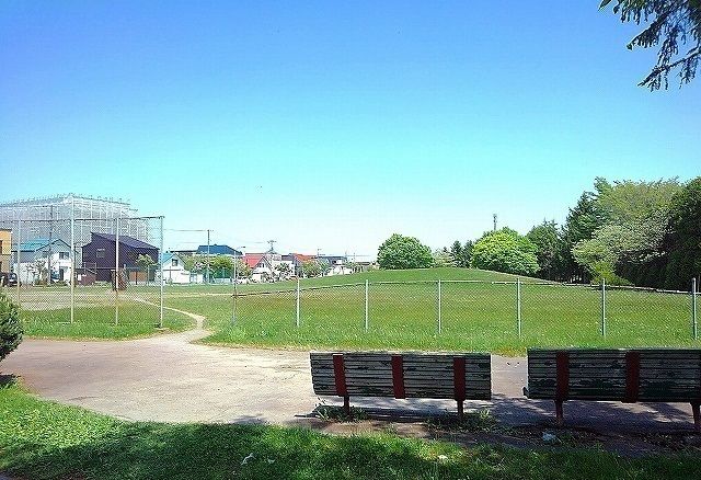 近くの上江別南町公園まで150m（徒歩2分）
