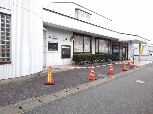 近くの佐賀銀行春日南支店まで700m(徒歩9分)