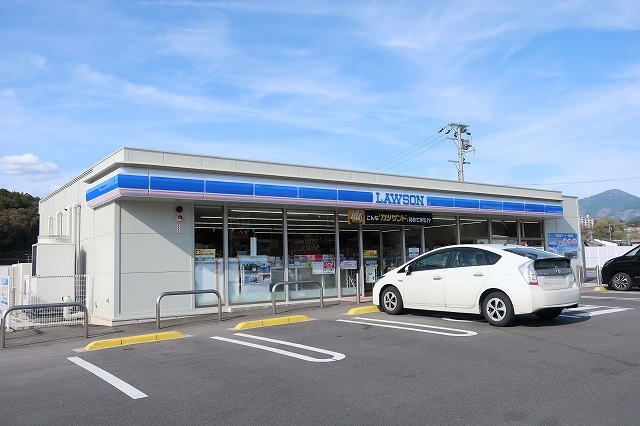 近くのローソンまで500m(徒歩7分)