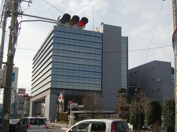 近くの上尾市役所まで300m（徒歩4分）