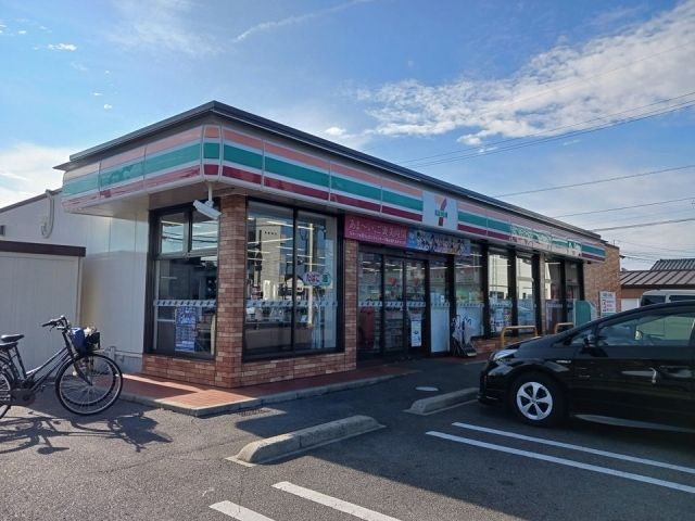 近くのセブン-イレブン 佐賀若楠店まで1,400m(徒歩18分)