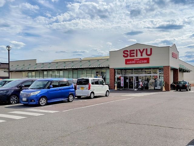 近くの西友　下諏訪店まで500m（徒歩7分）