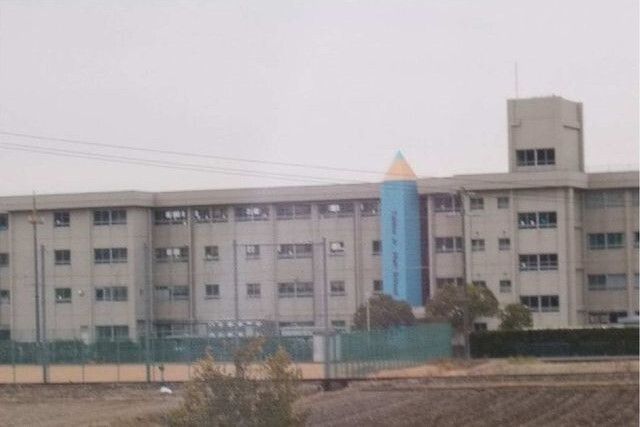 近くの加東市立滝野中学校まで850m（徒歩11分）