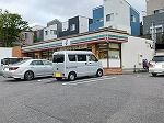 近くのセブン-イレブンまで500m(徒歩7分)