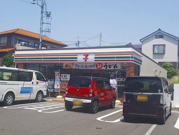 近くのセブンイレブンまで250m(徒歩4分)