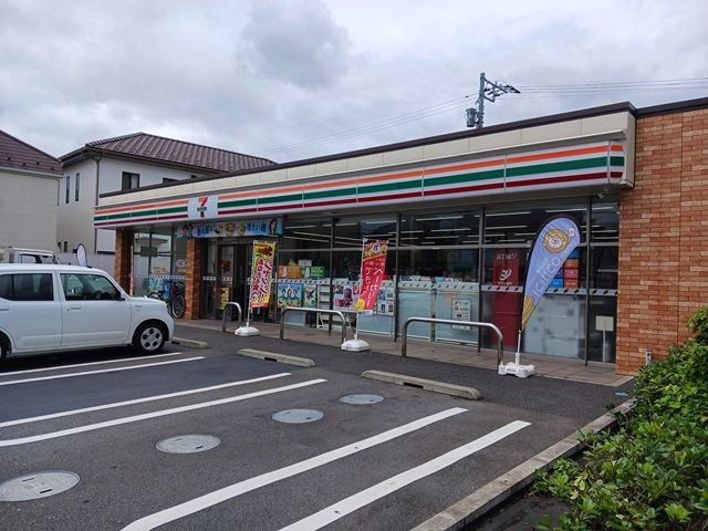 近くのセブンイレブン市川中山店まで350m(徒歩5分)