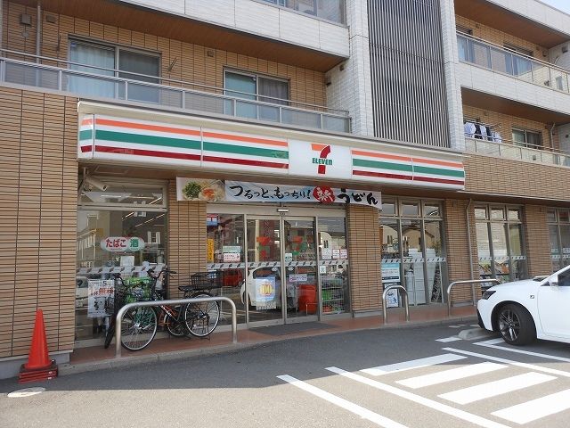 近くのセブンイレブン習志野奏の杜南店まで400m（徒歩5分）