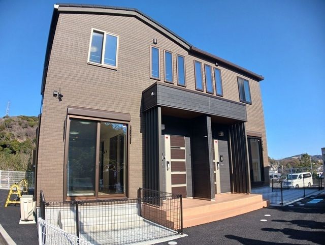 横須賀中央駅よりバス19分 徒歩3分 新築 2階建の賃貸物件