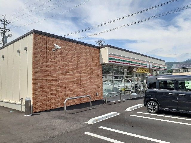 近くのセブンイレブン　下諏訪西大路店まで1,050m（徒歩14分）
