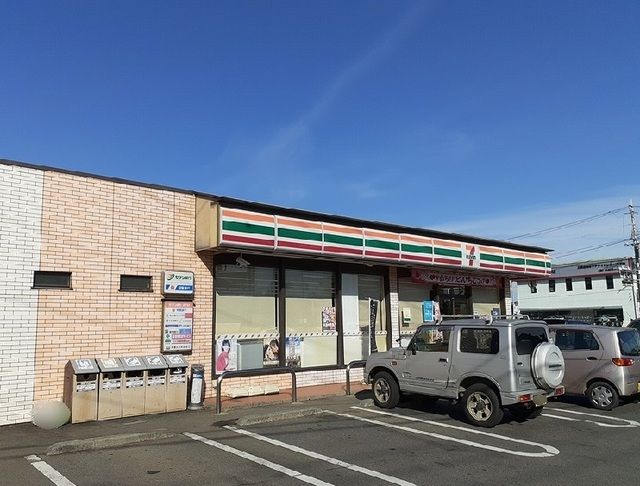 近くのセブンイレブン大洗駅前通り店まで750m（徒歩10分）