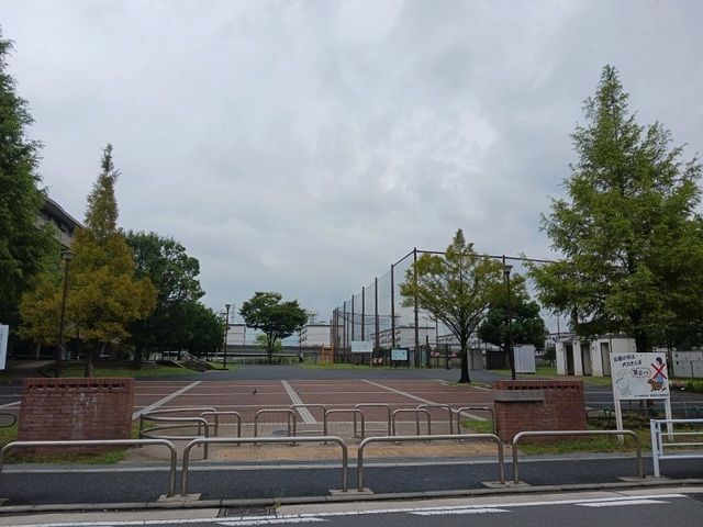近くの新鶴見公園まで400m（徒歩5分）