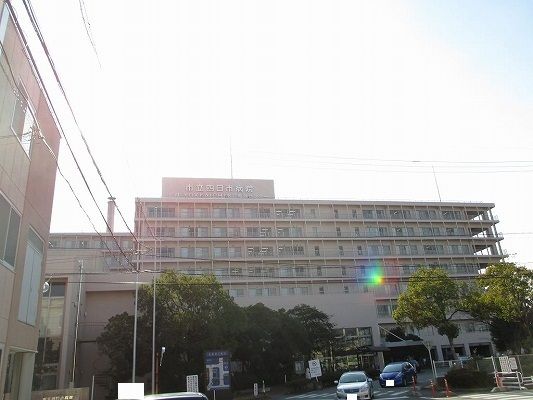 近くの四日市市立病院まで1,800m(徒歩23分)