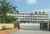 近くの南観音小学校まで700m（徒歩9分）