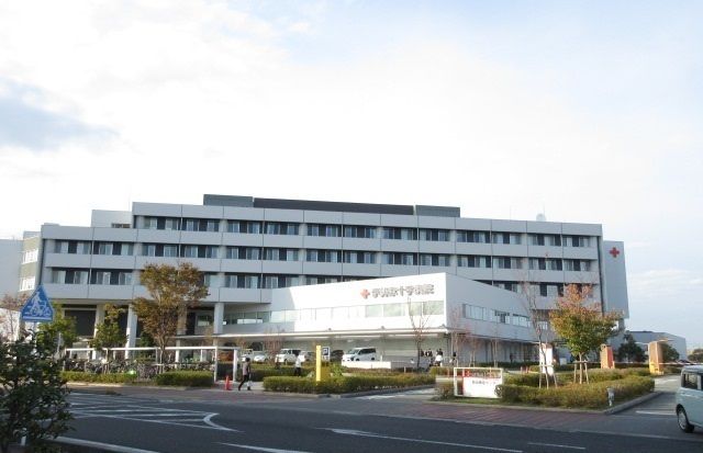 近くの伊勢赤十字病院まで1,200m（徒歩15分）