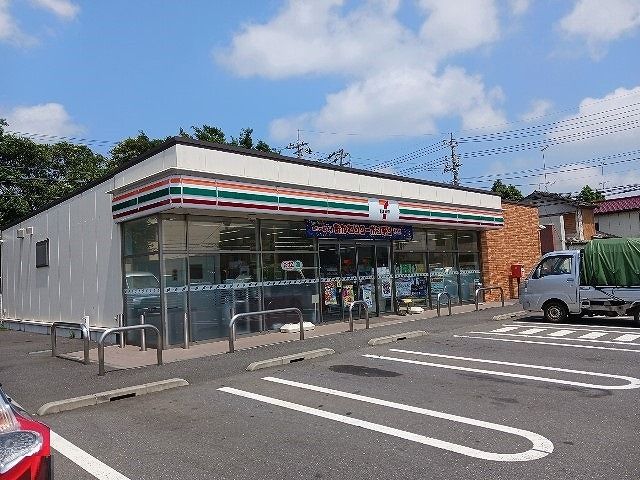 近くのセブンイレブン 富里インター店まで650m（徒歩9分）