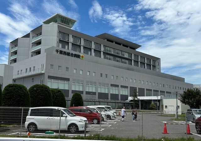 近くの千葉西総合病院まで500m（徒歩7分）