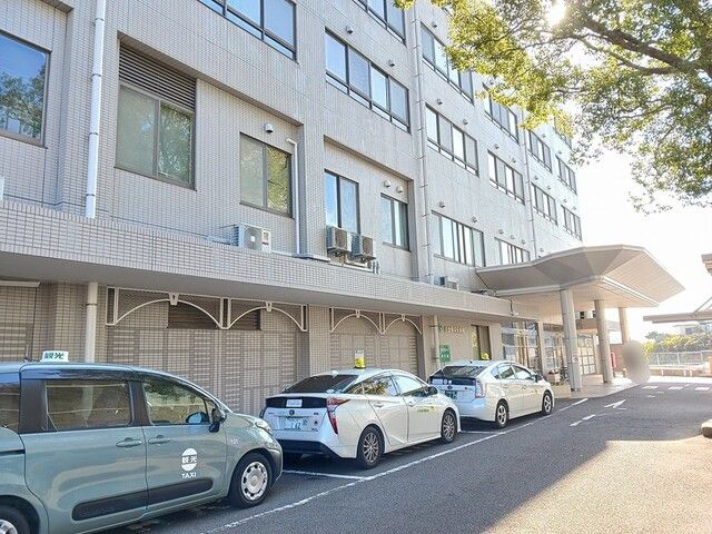 近くの佐世保中央病院まで1,371m（徒歩18分）