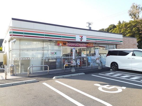近くのセブンイレブン宮崎下北方町店まで850m(徒歩11分)