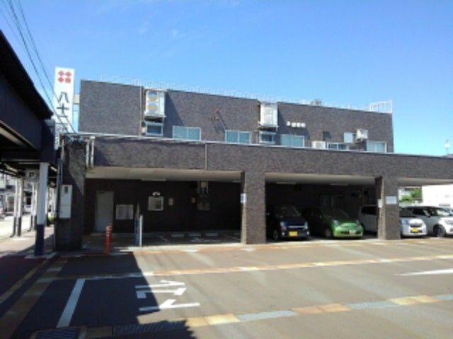 近くの八十二銀行飯山支店まで1,400m(徒歩18分)