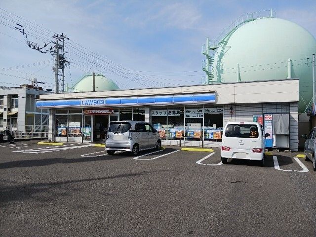 近くのローソン今治共栄町5丁目店まで500m(徒歩7分)