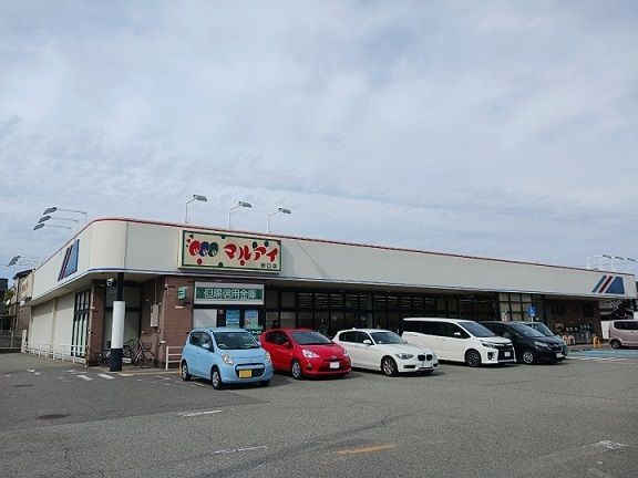 近くのマルアイ野口店まで1,400m(徒歩18分)