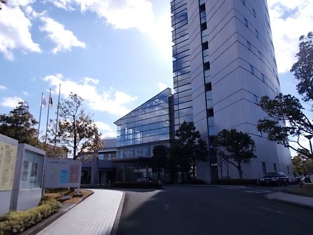 近くのOKBふれあい会館まで800m(徒歩10分)