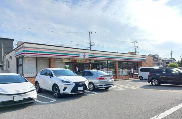 近くのセブンイレブン尼崎大西町2丁目まで240m(徒歩3分)
