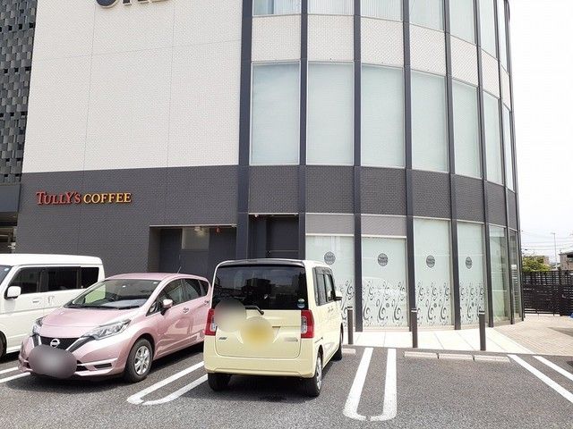 近くのタリーズコーヒーまで450m（徒歩6分）