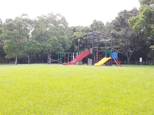 近くの木花公園まで2,000m（徒歩25分）