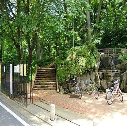 近くの滝の根公園まで650m(徒歩9分)