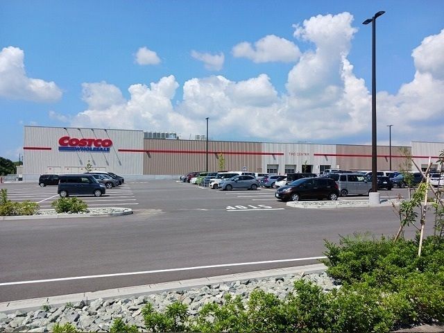 近くのコストコホール小郡倉庫店まで1,730m（徒歩22分）
