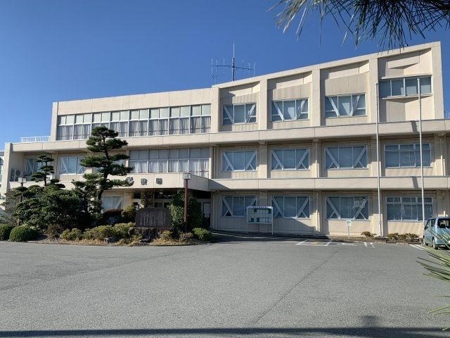 近くの森町役場まで950m（徒歩12分）