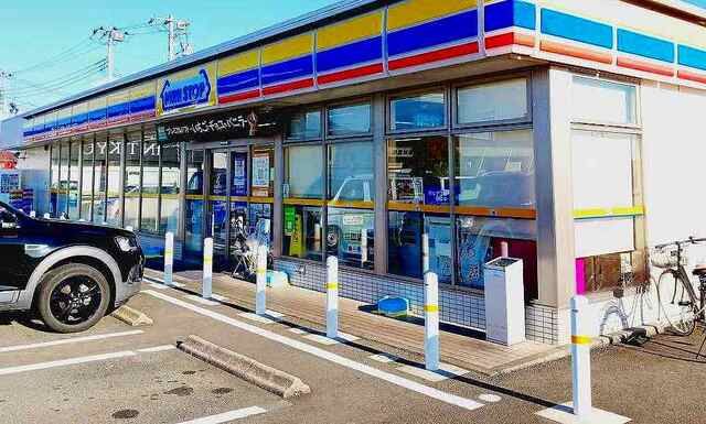 近くのミニストップ　富士宮島店まで1,000m（徒歩13分）