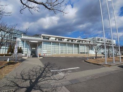 近くの伊達市役所まで800m(徒歩10分)