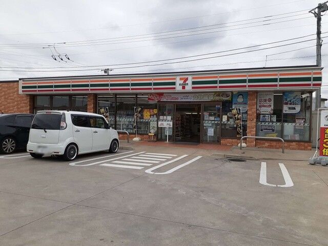近くのセブン-イレブン つくば北条店まで310m（徒歩4分）