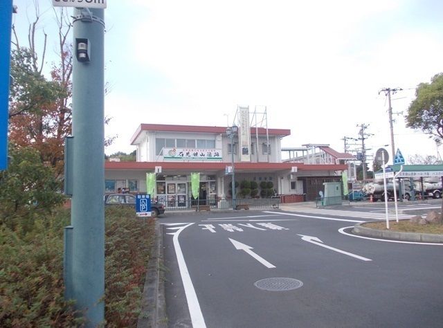 近くの大田市駅まで550m（徒歩7分）